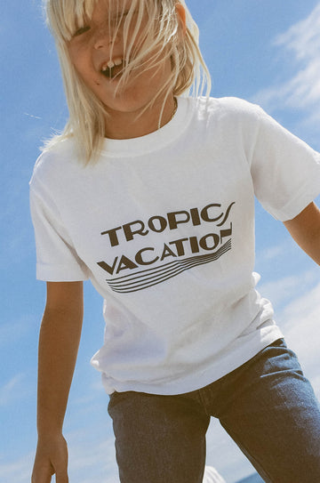 Seaesta Surf x Leah Bradley / Vacation Tee / YOUTH