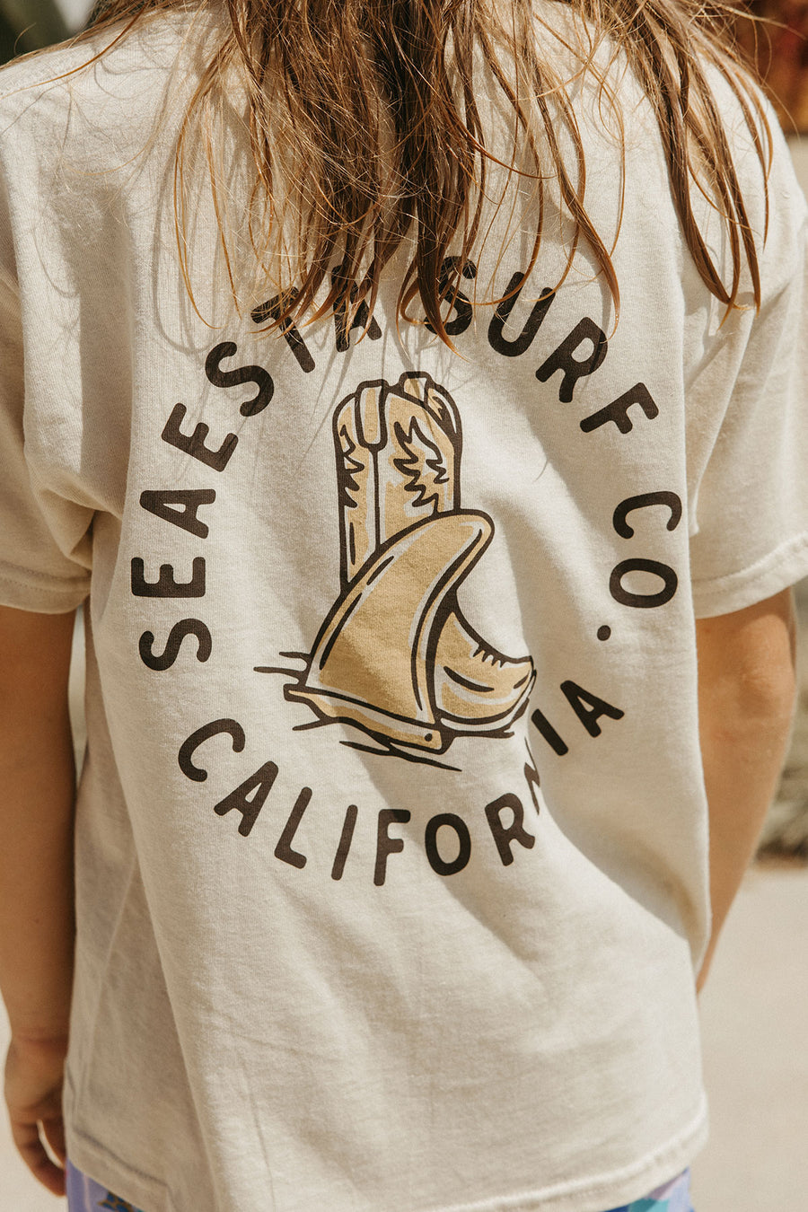 Surf Fin Tee / Youth / Sand